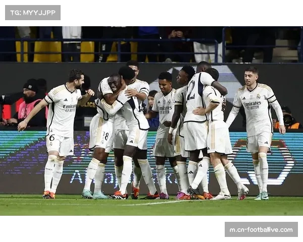 塞尔塔防守落位层次清晰 五后卫体系压缩皇马进攻空间